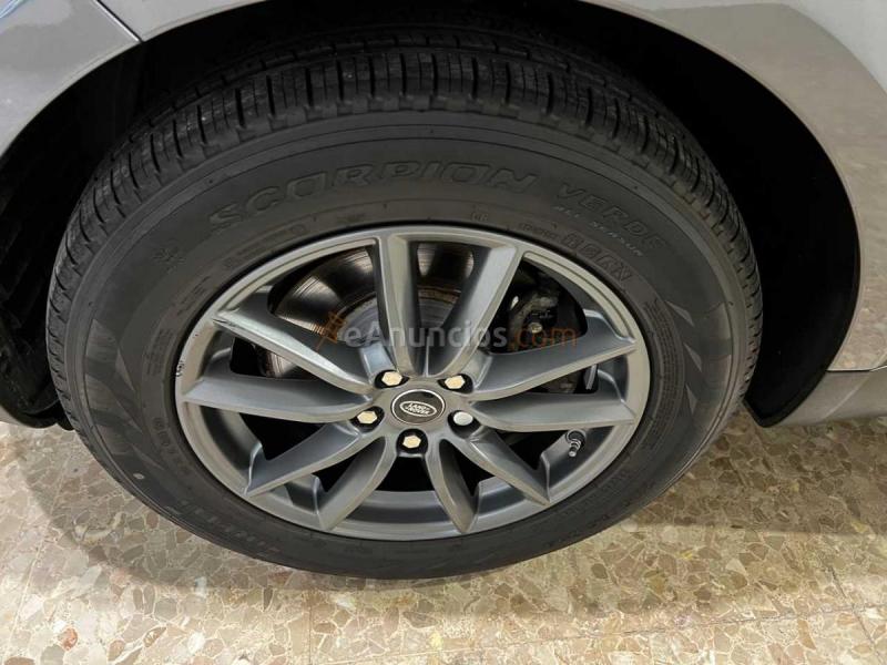 Land-Rover Range Rover Sport 3.0 SE 