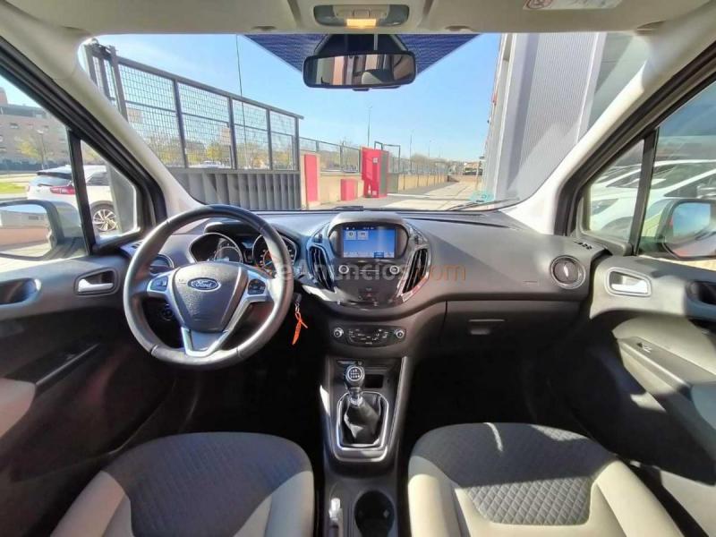 Ford Tourneo Courier 1.0 EcoBoost 74kW (100CV) Titanium