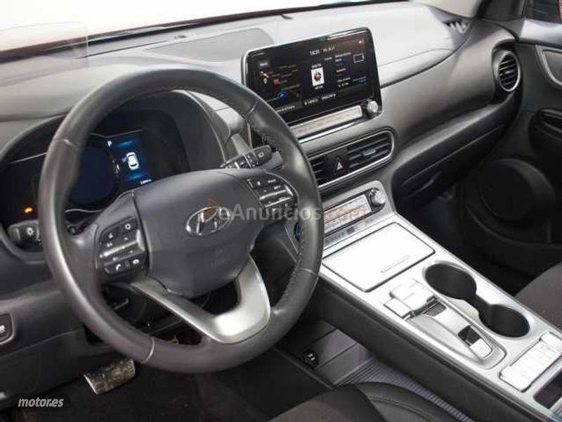 Hyundai Kona 150KW TECNO 484 de 2021 con 12.500 Km por 34.900 EUR. en Cadiz