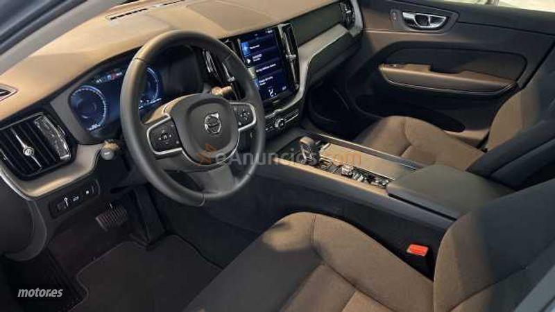 Volvo XC 60 XC60 T6 Twin Recharge R-Design Expression de 2021 con 13.000 Km por 50.900 EUR. en Madrid
