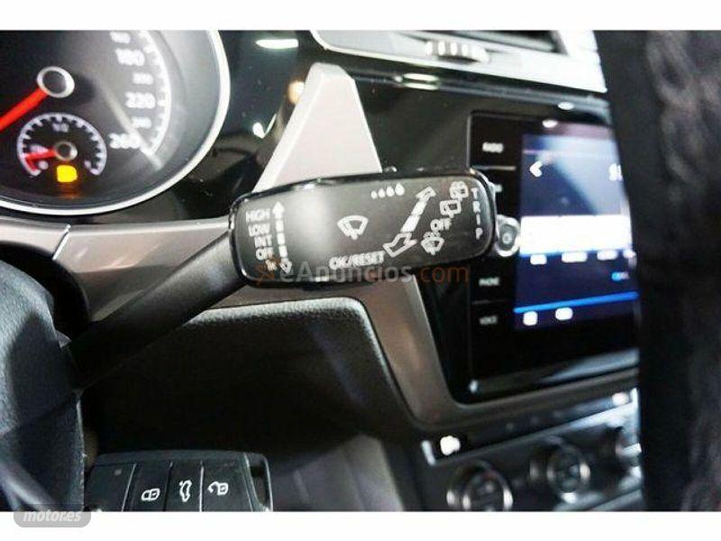 Volkswagen Touran 1.2 TSI BMT Edition 81kW de 2017 con 51.700 Km por 18.500 EUR. en Madrid