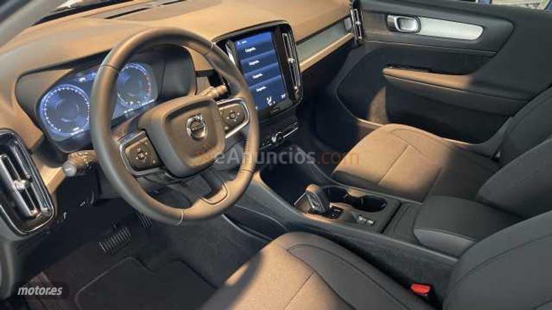 Volvo XC40 XC40 T3 Momentum Pro Automatico de 2021 con 10.000 Km por 36.900 EUR. en Madrid