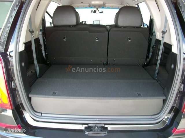 Ssangyong Rexton W 200 e-Xdi Premium 4x2 Premium de 2014 con 5.500 Km por 22.500 EUR. en Alicante
