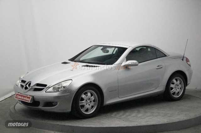 Mercedes SLK 200K de 2006 con 88.301 Km por 14.890 EUR. en Madrid