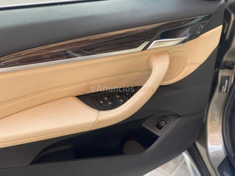 BMW X1 Xdrive25i X-Line con techo y piel completa beige
