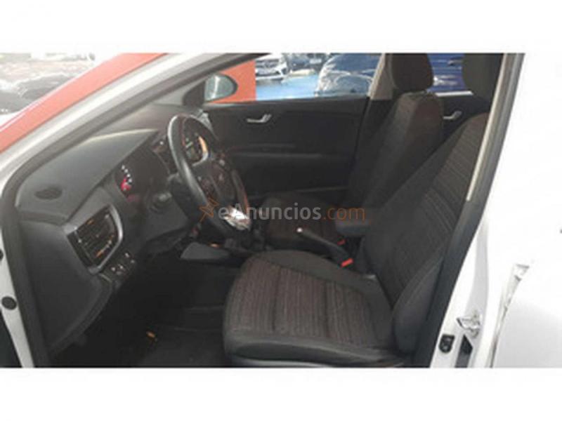 Kia Stonic  1.0 T-GDi Drive 74 kW 