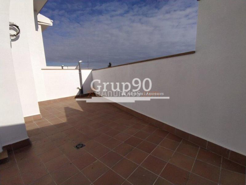 OPORTUNIDAD  ADOSADAS EN ALFARRAS A ESTRENAR