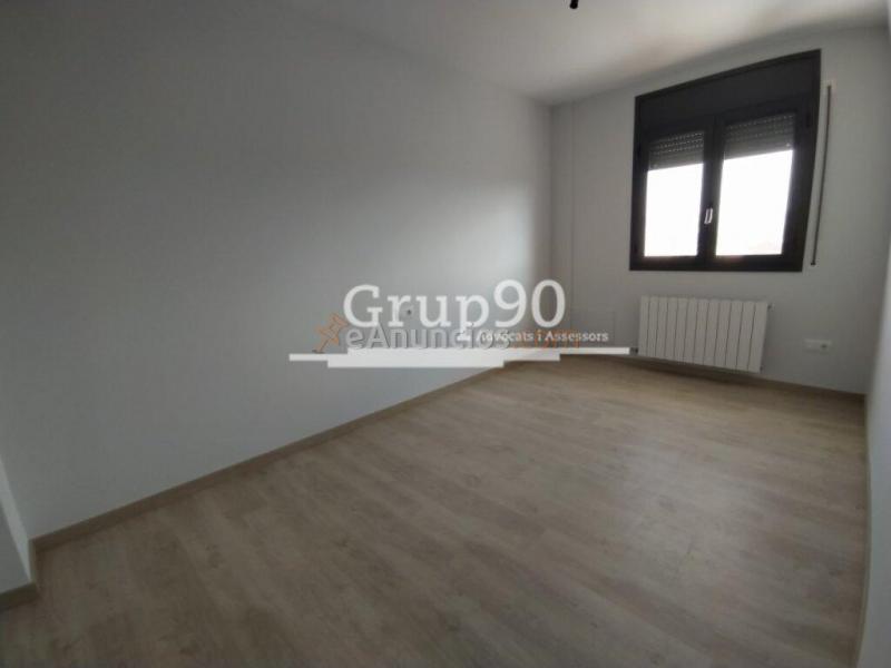 OPORTUNIDAD  ADOSADAS EN ALFARRAS A ESTRENAR