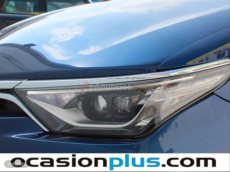 Toyota Auris 1.8 140H Feel Touring Sports de 2016 con 100.595 Km por 13.950 EUR. en Castellon