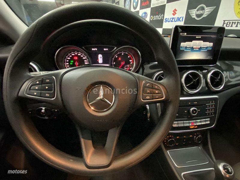 Mercedes Clase CLA CLA 200 d Shooting Brake de 2016 con 59.000 Km por 19.800 EUR. en Madrid