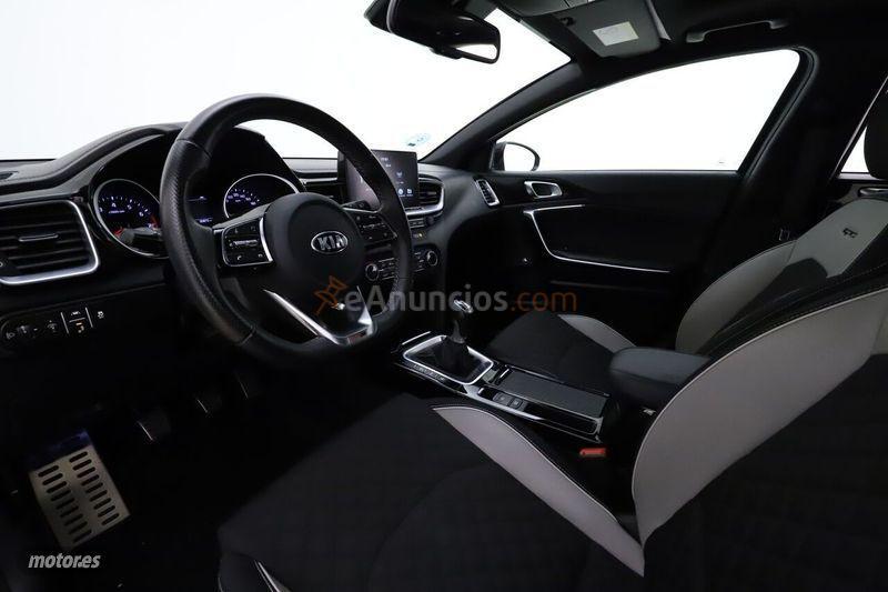 Kia Pro Ceed 1.4 TGDi 103kW 140CV GT Line de 2019 con 35.872 Km por 24.299 EUR. en Malaga