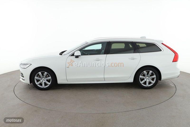Volvo V 90 2.0 D4 Momentum Auto de 2018 con 54.523 Km por 33.399 EUR. en Malaga