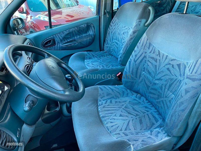 Renault Megane SCENIC KALEIDO 1.6 de 1999 con 114.000 Km por 999 EUR. en Toledo