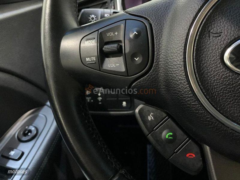 Kia Carens 1.6 GDi 135cv Concept 5pl de 2015 con 37.000 Km por 13.500 EUR. en Barcelona