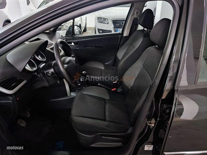 Peugeot 207 SW BUSINESS LINE 1.6 HDI 92 FAP de 2011 con 149.000 Km por 5.400 EUR. en Barcelona