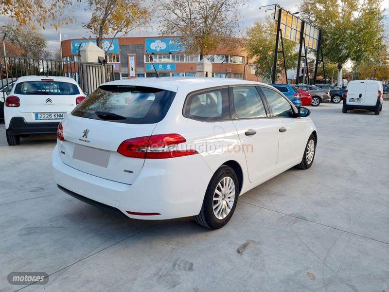Peugeot 308 SW Access 1.6 BlueHDI 100 de 2016 con 155.237 Km por 8.100 EUR. en Cadiz