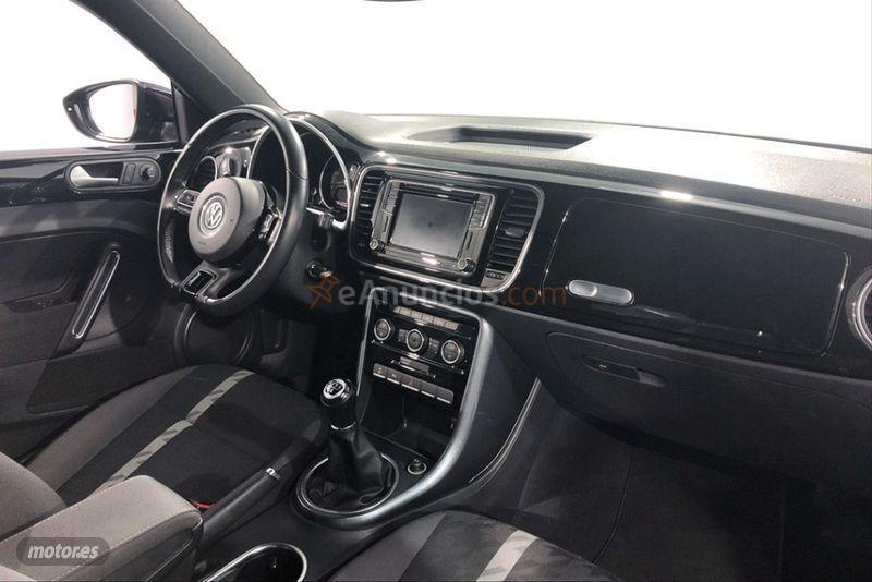 Volkswagen Beetle Beetlemania 2.0 TDI 81kW 110CV Cabrio de 2017 con 33.461 Km por 23.500 EUR. en Valencia