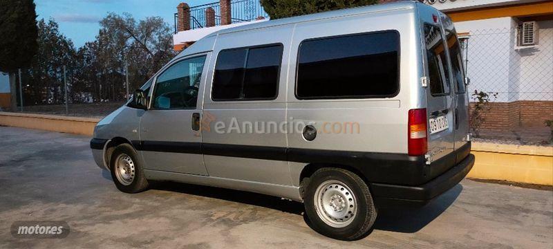 Citroen Jumpy JUMPY 1.9 D COMBI CONFORT 5PL. de 2004 con 220.000 Km por 2.999 EUR. en Sevilla