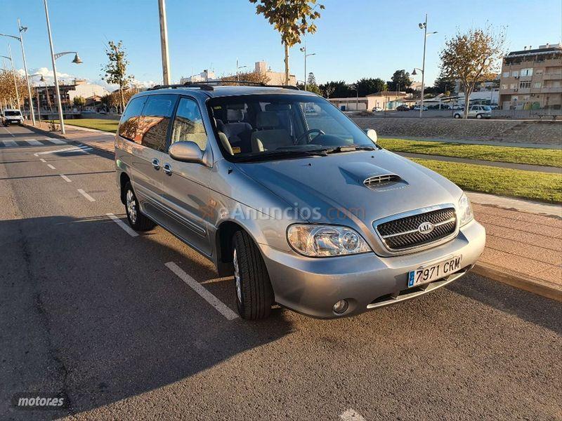 Kia Carnival 2.9 CRDi EX de 2004 con 214.000 Km por 3.500 EUR. en Alicante