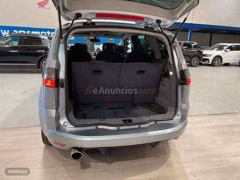 Ford S-Max 2.0 TDCi Titanium de 2008 con 239.000 Km por 7.999 EUR. en Salamanca
