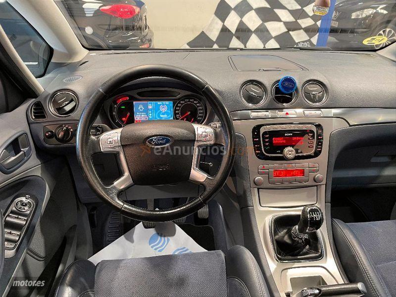 Ford S-Max 2.0 TDCi Titanium de 2008 con 239.000 Km por 7.999 EUR. en Salamanca