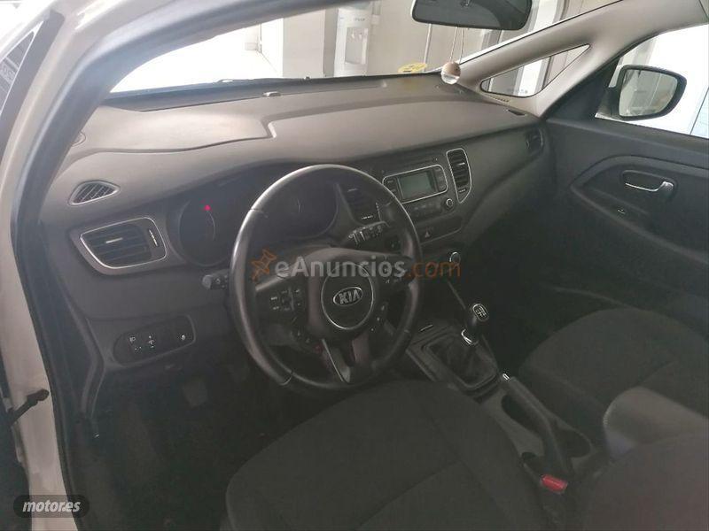 Kia Carens 1.7 CRDi VGT 115cv Drive 5pl de 2013 con 133.000 Km por 9.950 EUR. en Burgos