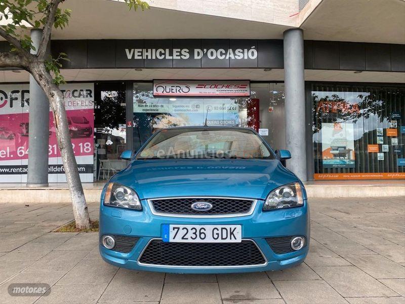 Ford Focus 2.0 CC Titanium de 2008 con 106.000 Km por 8.090 EUR. en Barcelona