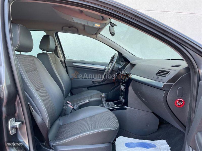 Opel Astra 1.7 CDTi ecoE Edition SW de 2010 con 130.000 Km por 5.850 EUR. en Barcelona