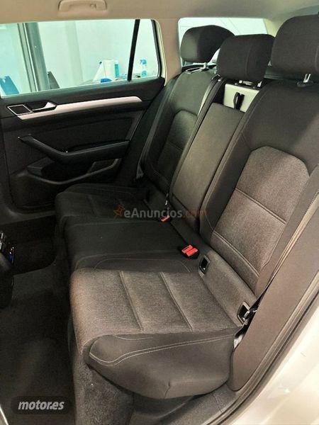 Volkswagen Passat Variant Advance 1.6 TDI 120CV BMT de 2016 con 152.000 Km por 14.200 EUR. en Badajoz