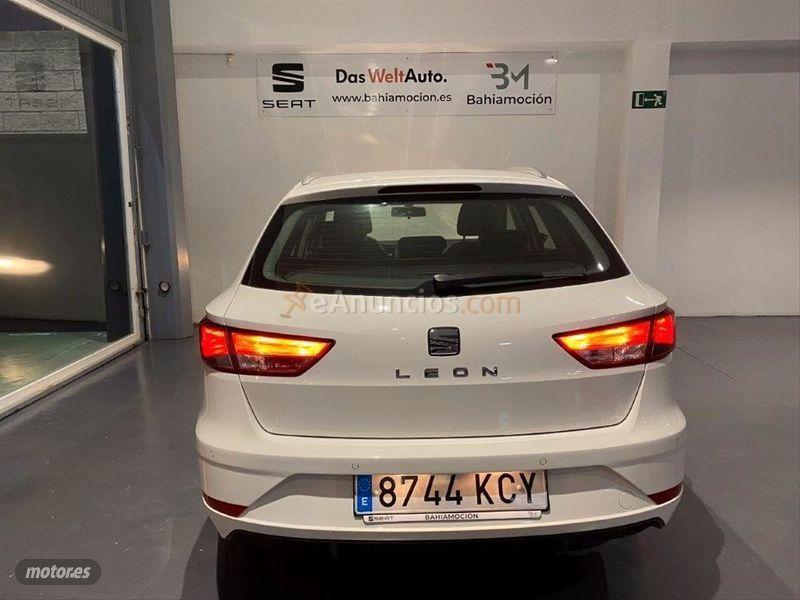 Seat Leon ST 1.6 TDI 85kW 115CV StSp Style de 2017 con 142.990 Km por 10.900 EUR. en Cadiz