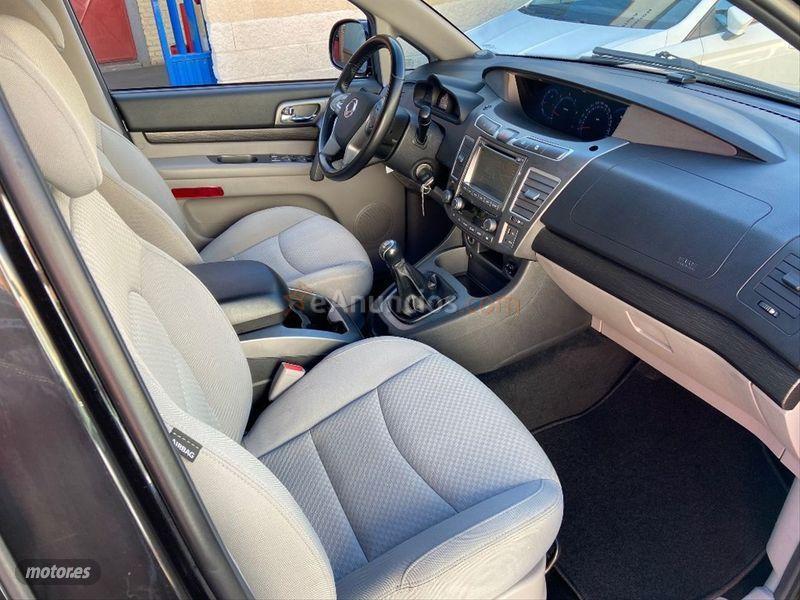 Ssangyong Rodius D22T 178cv Limited de 2018 con 67.000 Km por 20.700 EUR. en Madrid