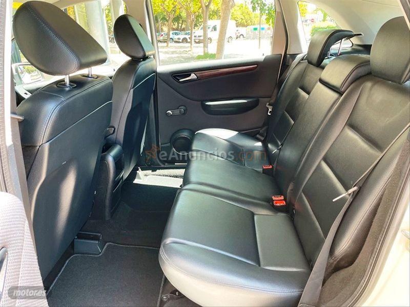 Mercedes Clase B B 180 CDI BlueEFFICIENCY de 2012 con 160.000 Km por 8.290 EUR. en Barcelona