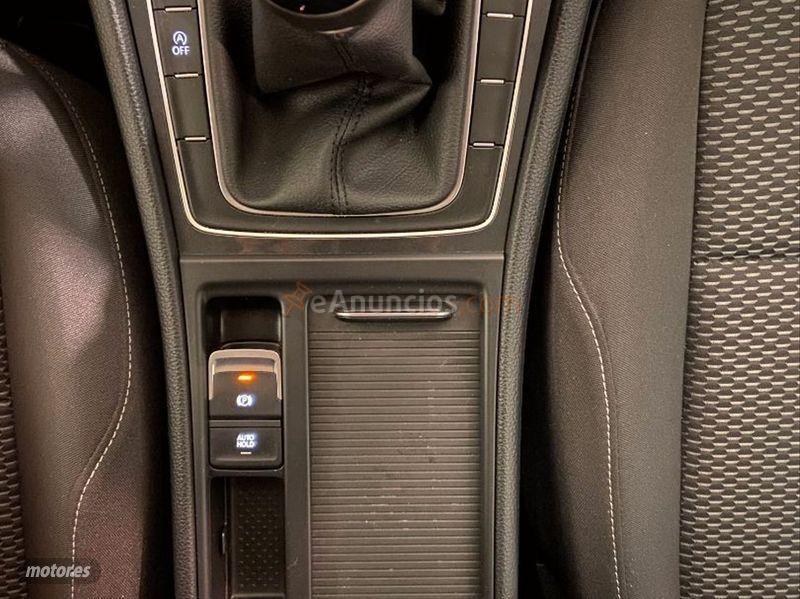Volkswagen Golf Business  Navi 1.6 TDI 85kW Variant de 2019 con 40.197 Km por 17.900 EUR. en Lleida
