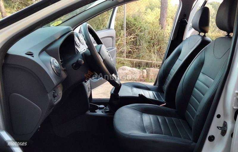 Dacia Logan Laureate dCi 90 de 2014 con 93.000 Km por 7.450 EUR. en Barcelona