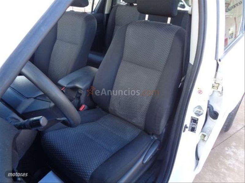 Toyota Hilux 2.4 D4D Cabina Doble GX de 2020 con 29.530 Km por 26.990 EUR. en Jaen