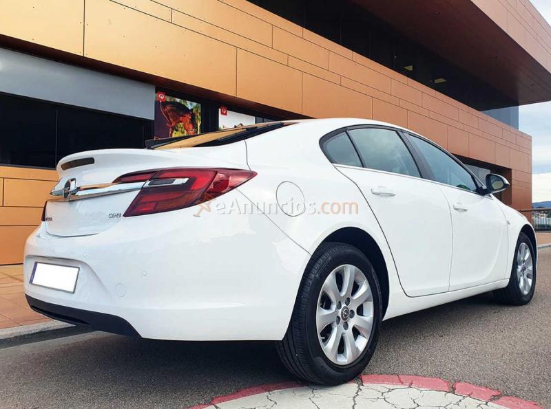 Opel insignia  1.6 cdti 120cv. Business s&s 5p. Muy buen estado y mucho equipamiento