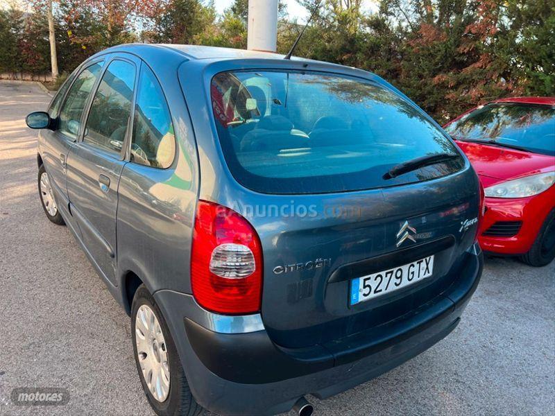 Citroen Xsara Picasso 1.6 HDi 110 Exclusive de 2010 con 270.000 Km por 3.499 EUR. en Madrid
