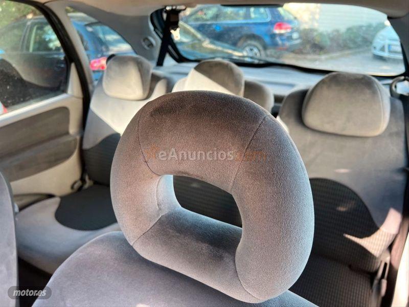 Citroen Xsara Picasso 1.6 HDi 110 Exclusive de 2010 con 270.000 Km por 3.499 EUR. en Madrid