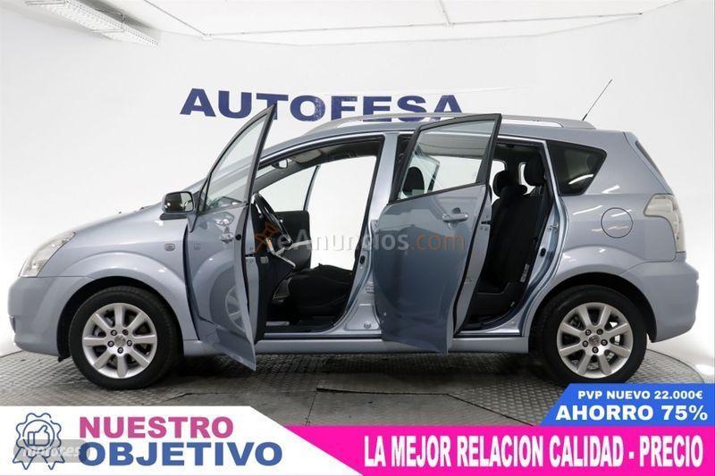 Toyota Corolla Verso 1.8 VVTi Luna de 2006 con 135.290 Km por 5.450 EUR. en Madrid