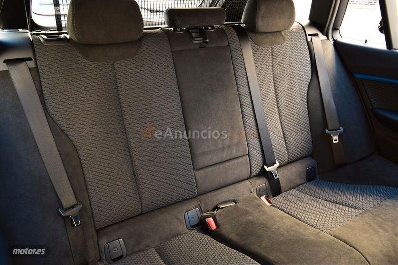 BMW Serie 3 318d Touring de 2016 con 126.600 Km por 22.900 EUR. en Madrid