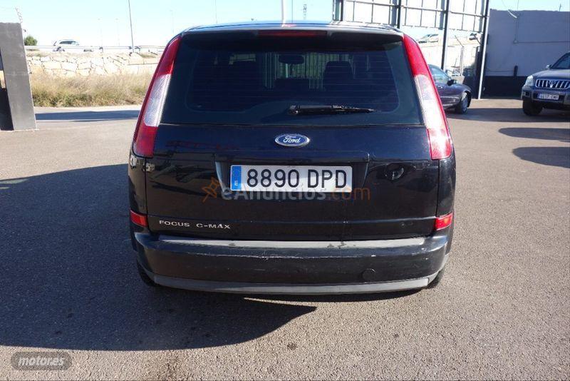 Ford Focus C-Max 2.0 Ghia de 2005 con 152.104 Km por 3.500 EUR. en Valencia