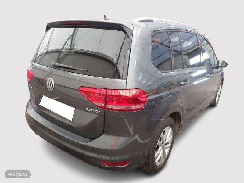Volkswagen Touran Sport 2.0 TDI 110kW 150CV de 2017 con 124.722 Km por 21.790 EUR. en Madrid