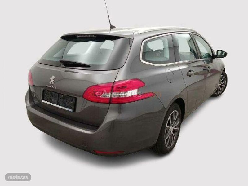 Peugeot 308 SW Allure 1.6 BlueHDI 88KW 120CV EAT6 de 2017 con 122.768 Km por 13.590 EUR. en Madrid