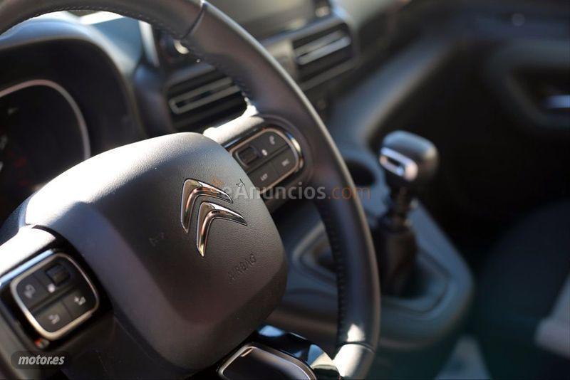 Citroen Berlingo Talla M BlueHDi 130 SS 6v SHINE de 2019 con 34.000 Km por 23.900 EUR. en Barcelona