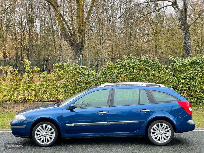 Renault Laguna G.Tour Initiale 2.0dCi 150CV E4 de 2006 con 103.000 Km por 3.990 EUR. en Vizcaya