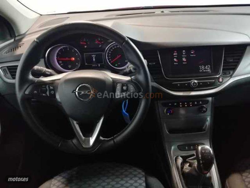 Opel Astra 1.4T SS Selective 125 de 2018 con 25.489 Km por 14.490 EUR. en Madrid