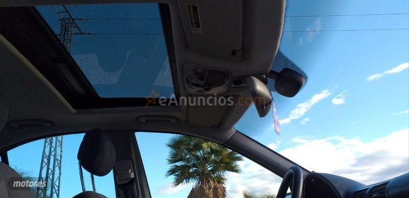 Mercedes Clase C C 270 CDI ELEGANCE de 2001 con 270.000 Km por 2.890 EUR. en Alicante