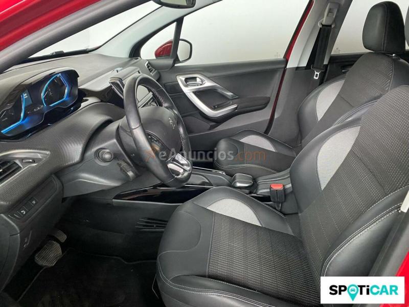 Peugeot 2008   Puretech 130 S&S EAT8 Allure