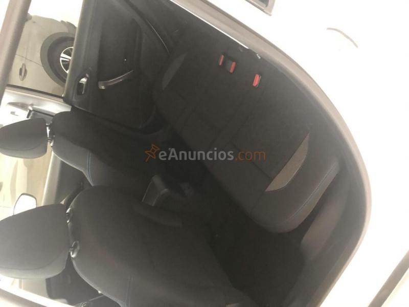 Peugeot 2008   BlueHDi 73KW (100CV) Signature