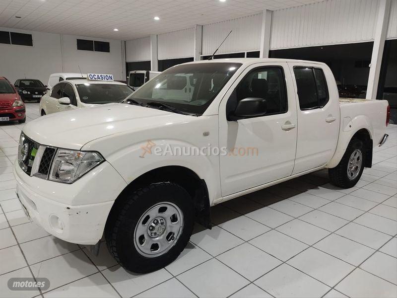 Nissan Navara 4X2 Doble Cabina SE Pack Confort de 2007 con 205.000 Km por 9.999 EUR. en Badajoz